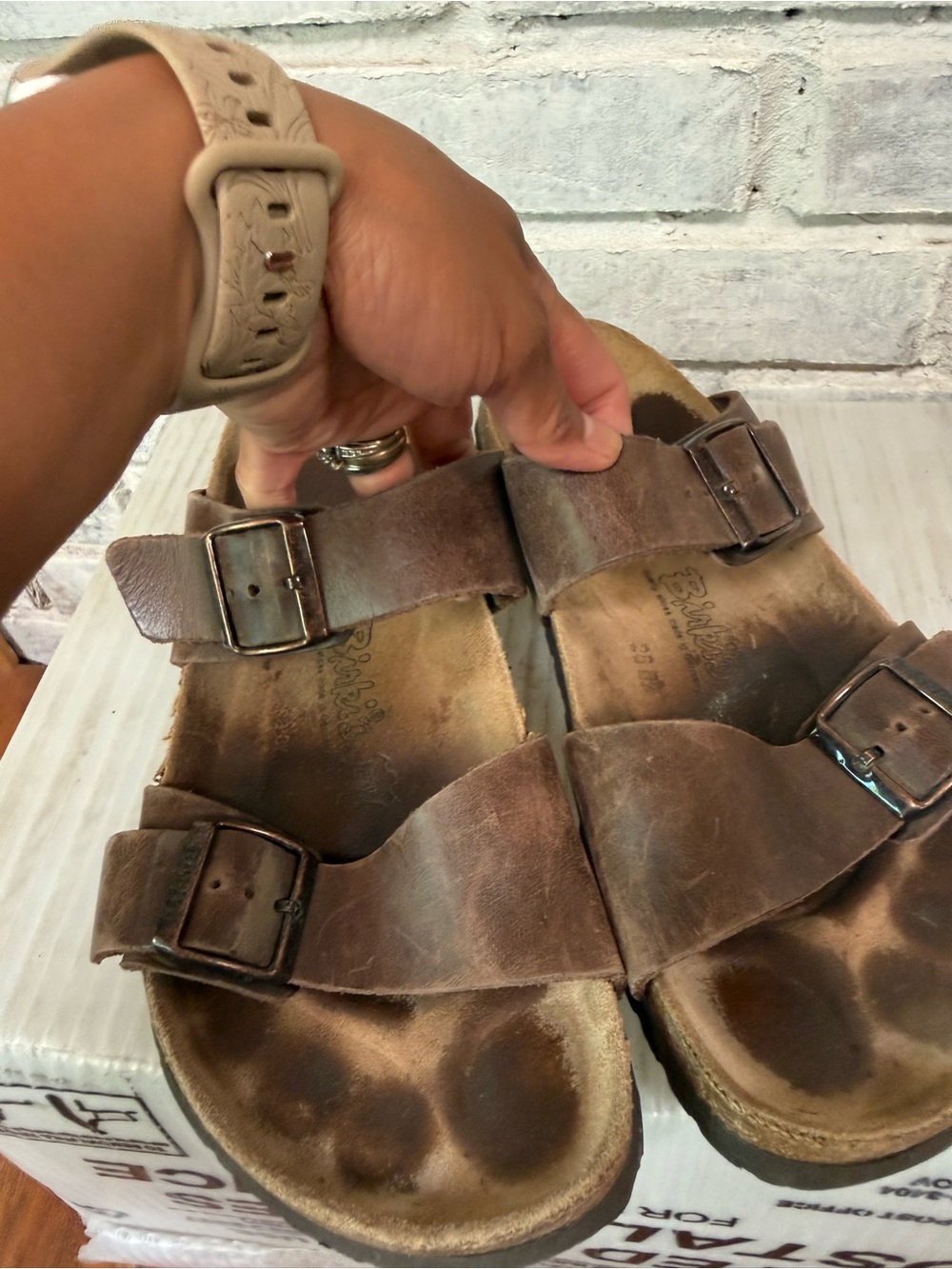 Birki’s Men's Brown Double-Buckle Leather Sandals
